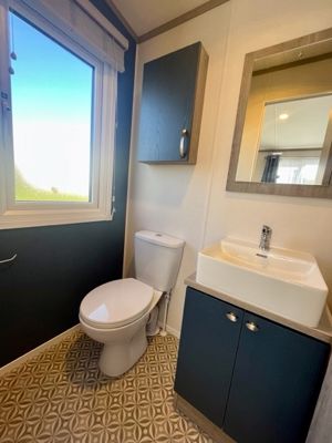 En Suite- click for photo gallery